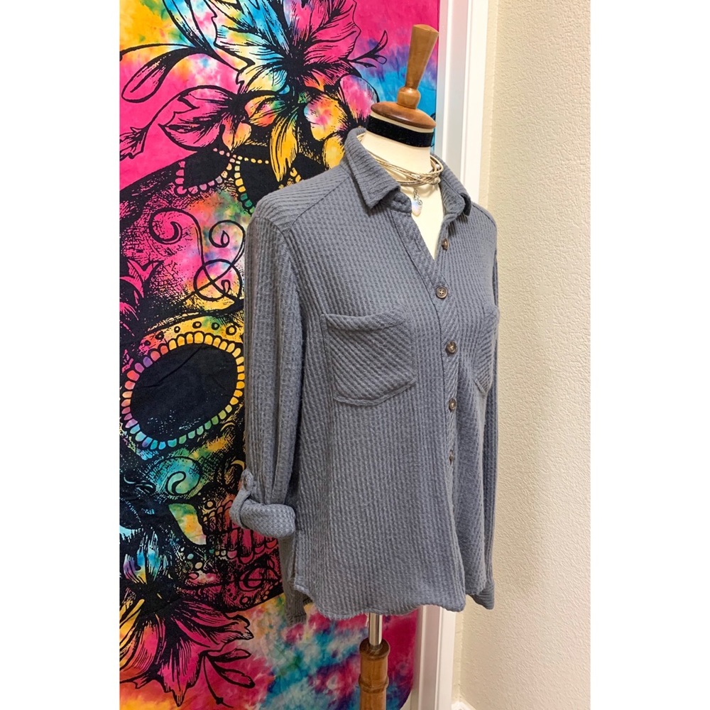 🌈 Amazing soft button top - Picture 4 of 11